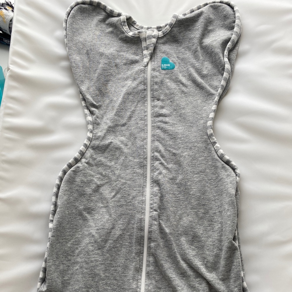 Love to dream swaddle size small